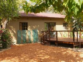 Acacia Cottage, feriebolig i Maun