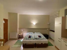 Apartmán Brooklyn, Hotel mit Parkplatz in Skalica