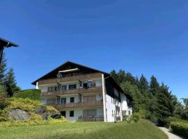 Ferienwohnung im Allgäu mit Bergsicht, hotel in Oberreute