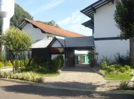 Motel Avenida (Adult Only)