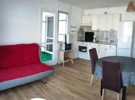 APPARTEMENT AVEC TERRASSE SUR LE PORT