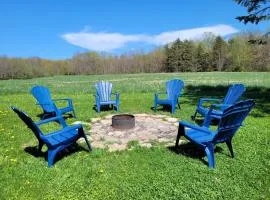 Family friendly cottage ☆walking distance to beach