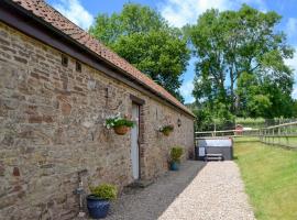 Court Park Barn, pet-friendly hotel in Tidenham