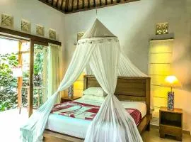 Cozy Wayan Sueta's Garden Villa 1