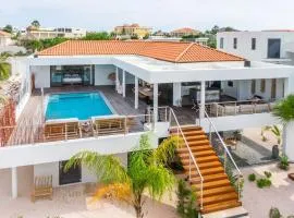 Villa Flamingo - LXRYHOME Collection