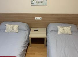 Pension Valcarce, guest house in Ponferrada