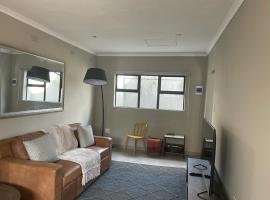 Exquisite one bedroomed apartment - 2043, hotel in Bulawayo