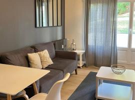APPARTEMENT 190、エヴルーのホテル