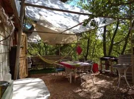 Cabane sous les Chênes