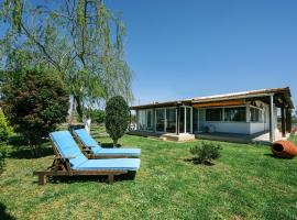 Stella's Holiday Resort, ξενοδοχείο στο Τιγκάκι