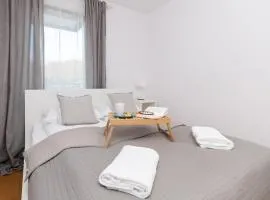 Nadmorski Apartament z Parkingiem Gdynia Redłowo by Noclegi Renters