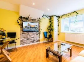 Comfy Apartment 16 Easy access to Central London