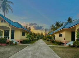 Thungwua laen resort, hotel near Chumphon Airport - CJM, Ban Khuan