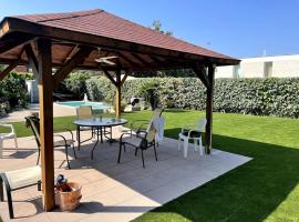 Villa Òdena, hotel v destinaci Odena