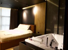 King’s Apartment, Hotel in Korçë