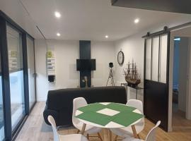 Lorient, petite maison de ville., hotel en Lorient