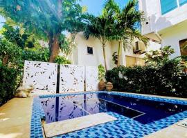 Summer House Inn San Andres，位于圣安德烈斯的带热水浴缸的酒店