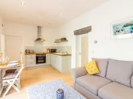 Newly Refurbished Traditional Cottage Blackrock