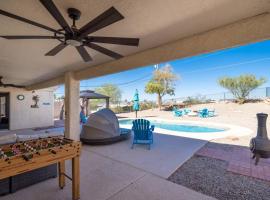 Havasu lake house 4 BR & 3 BA w/pool & hot tub, hotell i Lake Havasu City