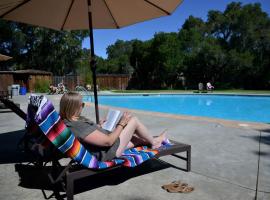 The Camp at Carmel Valley, hotel in Carmel Valley