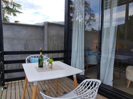 Loft mediterráneo con terraza, hotel en Panguipulli