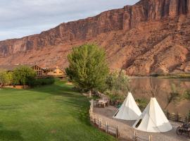 Red Cliffs Lodge, hotel near Sand Dune Arch, Moab