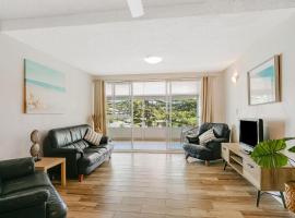 Tweed Paradise Unit 2, hotel in Coolangatta