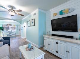 Gorgeous Coastal Condo Barefoot Beach Indian Shore, hotell i Clearwater Beach