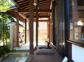 続異人館 ZOKU IJINKAN Guest House