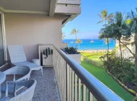 Maui Westside Presents: Whaler 420 - Best location in Kaanapali beach
