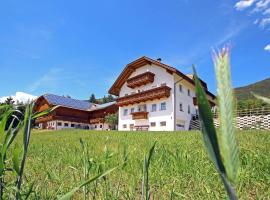 Niederhaeusererhof, hotel a Falzes