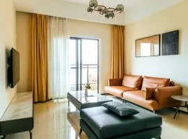 Nyarutarama Golf Apartment by Rose Garden
