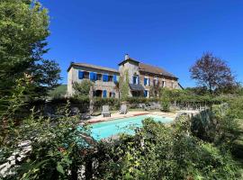 Gite la Tuilerie 46, hotel with parking in Tour-de-Faure