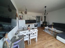 Apartmánový dom Adas, hotel v destinaci Prosiek