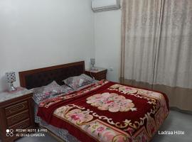 عين النعجة جسر قسنطينة الجزائر Ain Naadja, hotel com estacionamento em Le Gu&eacute; de Constantine