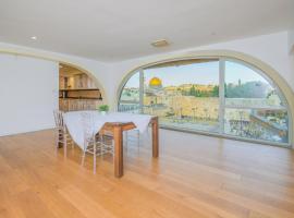 Western Wall View Apartment, apartment in Yerushalayim