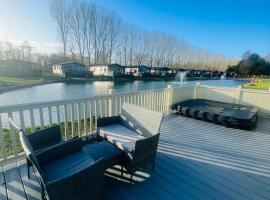 Bridgewater Lodge with Hot Tub, hotel v destinaci York