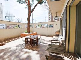 La casa del Pi · La casa del Pi · House in the city, next to Barcelona and beach, hotel em Badalona