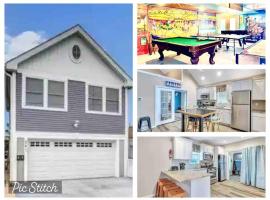 The Boathouse- 2 Apartments in 1 With Game Room!, apartamento em Seaside Heights