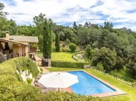 Catalunya Casas Stunning Costa Brava mountain retreat and 30kms away from the beach