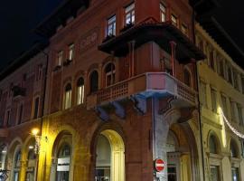 Apartments via Roma, leilighet i Rovereto