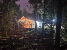 Cabañas Piedemonte, διαμέρισμα σε Santa Elena