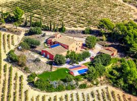 Catalunya Casas Country Chateau for 22 persons - close to Sitges!, villa in Les Masuques