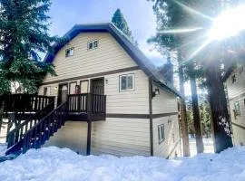 Perfect Ski Rental 2 blocks from Village Gondola