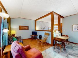 Pond Mountain - Meadowlark Suite, hotel in Eureka Springs