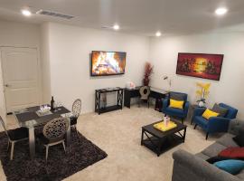 Private Lux Apartment in a new community, Hotel in Fontana