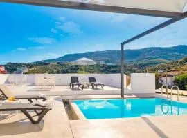 Villa Paradiso Tria