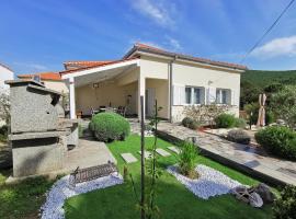 Holiday home ''Villa Galetta'', partmenti szállás Istben