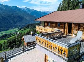 Large hut in the Pinzgau with a great view and its own sauna hut, hotel en Dorf