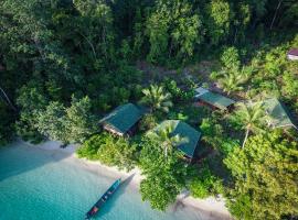 Raja Ampat Eco Lodge, lomamökki kohteessa Tapokreng